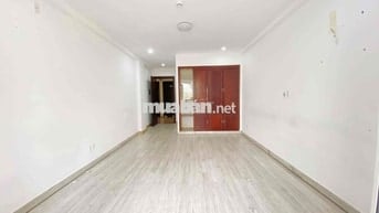 CĂN HỘ 30M2 BAN CÔNG SÁT CITY LAND-LOTTE MART