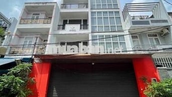 Toà nhà văn phòng 4 tầng, 8x20, thang máy, đường 8m, cải tạo làm CHDV