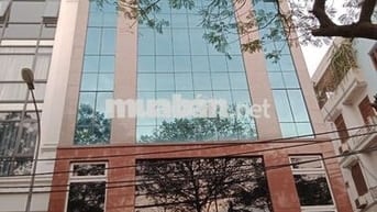 Chính chủ cho thuê 1 sàn của tòa nhà 8 tầng quận Hoàng Mai, Hà Nội