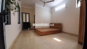 CCMN thang máy và thang bộ giá từ 2,2tr đến 3,8tr ngõ 55 chính kinh