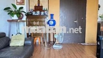 Cần bán căn hộ chung cư 2PN C17 Bộ Công An - Ngọc Thuỵ giá hơn 4tỷ