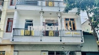 [NHÀ MỚI SỬA RẤT ĐẸP]Chính chủ cho thuê nhà mặt tiền, khu Green Square
