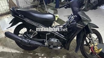Yamaha Sirius RC màu đen, xe số