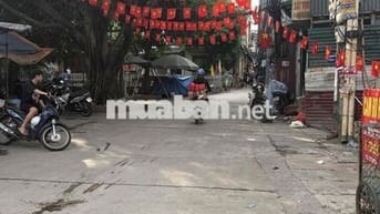Bán đất Yên Xá 39m2, lô góc 3 thoáng, gần mặt phố