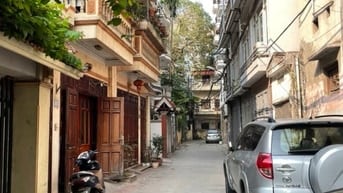 Bán nhà Cầu Giấy - PHÂN LÔ, ÔTÔ TRÁNH, KINH DOANH - 54m2 - 16,3 Tỷ.