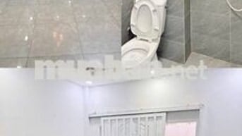 Cho thuê nhà nguyên căn hẽm xe tải né nhau. 👉Gần chợ3,3m×20m2PN 3WC