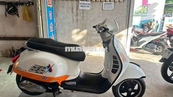 Vespa GTS  ( e có bán góp )