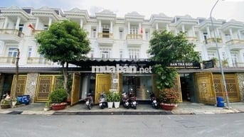Cho thuê nhà 3 tầng, 4PN FULL nội thất, gần Big C Dĩ An (GO)