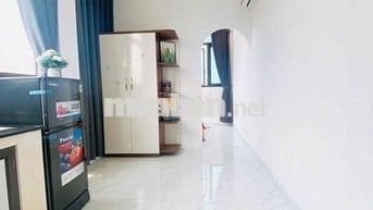 CHO THUÊ CCMN PHỐ PHÚ DIỄN. 1N1K . THANG MÁY. Ô TÔ ĐỖ CỬA. GIÁ 4TR5