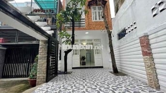 🧧🧧 Cho thuê nhà nguyên căn hẻm xe hơi đậu trong nhà Huỳnh Tấn Phát - N