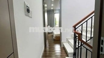 Nhà đẹp view sông Vàm Thuật  P5 Gò Vấp 3 lầu Hẻm xe hơi