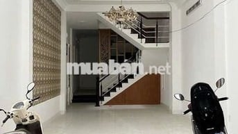 Nhà hẻm xe hơi 7A/29 Thành Thái, P.14, Q.10 - 4.5x20m - 2L