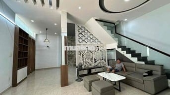 Cho thuê nhà cách mặt đường Lê Duẩn 15m vừa ở vừa KD