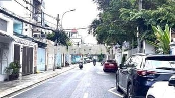 💥GẤP BÁN GIẢM 500TR – NHÀ ĐẸP LAM SƠN PHÚ NHUẬN – HẺM 8M ÔTÔ – 54M² –
