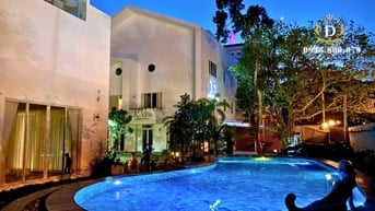 🏠 Cho thuê Biệt thự sân vườn, hồ bơi, 4 tầng, 5PN, full nội thất