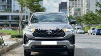 Toyota Innova 2024 Cross 2.0 CVT - 26000 km