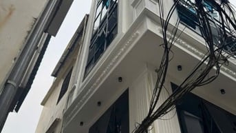 Bán nhà số 7 Ngõ 12/85 Đào Tấn, nhà xây mới 7 tầng căn góc ngõ ô tô