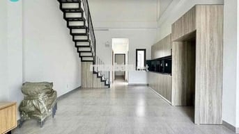 Cho Thuê Nhà Nguyên Căn 2PN Bancol Thoáng Ngay Vạn Phúc City