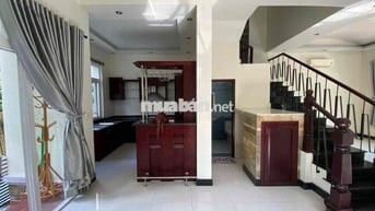 Cho Thuê Biệt thự góc 3 mặt tiền Phố Phú Mỹ Hưng