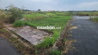 ĐẤT MẶT TIỀN CHỢ TRẠM 900 TRIỆU