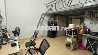 Cho Thuê Phòng Có Gác 30m2 ngay Vòng Xoay Phạm Văn Đồng