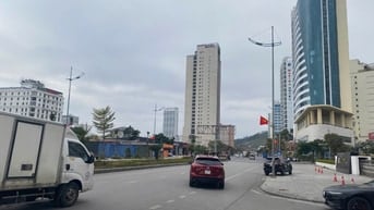 Bán khách sạn 5 sao 250 phòng Trung tâm Bái Cháy, Hạ Long 