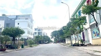 GIÁ TỐT - LÔ ĐẤT MẶT TIỀN NGANG 5M THỔ CƯ ,ĐƯỜNG NHỰA XE HƠI 8M