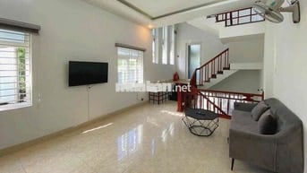 CHO THUÊ NHÀ 3 TẦNG KHU MỸ AN -KHU DU LỊCH-4PN FULL NỘI THẤT