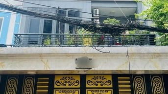Hẻm xe hơi Thích Q Đức,Ngang 5,6m,4Tầng,9PN,Nở Hậu 8,5m,Thu nhập tốt 