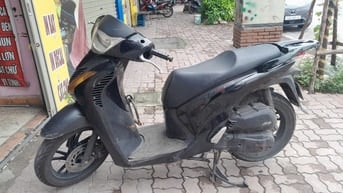  Cần bán xe tay ga SH 150CC. Xe đk năm 2014 biển HN. Giá 38,5 triệu