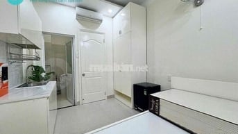 Căn Hộ Full Nội Thất - Cửa Sổ - Chỉ Tính Điện Nước