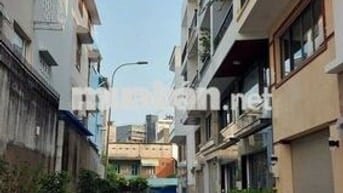 Ngay VinCom Nguyễn Xí! Bán nhà (6x7m) 5 tầng mới cứng - 8PN8WC