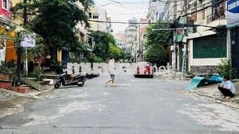 Sau Pearl Plaza xe hơi ngủ nhà! Bán nhà (4x11m) sẵn kết cấu - 4PN5WC