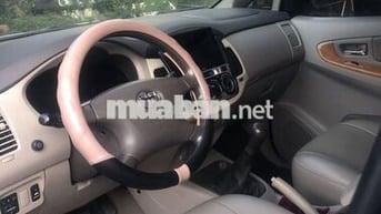 Toyota Innova 2009 G - 220000 km