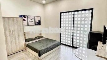 CĂN HỘ CỬA SỔ FULL NỘI THẤT THANG MÁY NGAY CẦU TRẦN QUANG DIỆU