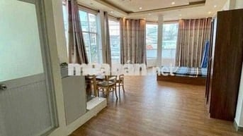 Studio cửa sổ lớn Nơ Trang Long, Văn Lang, Bình Thạnh
