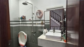 Bán nhà Linh Xuân, TPHCM, đường Số 8, 62m2, 3 tầng, 3PN. Sổ hồng riêng