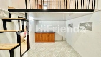 Căn hộ Duplex nội thất cơ bản cửa sổ trời ngay Ngã Tư Bốn Xã, Giáp Q6