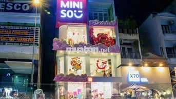 Cho thuê MBKD tại Góc 2 MT Nguyễn Trãi 2 chiều sàn suốt chỉ 18 triệu