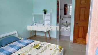 Phòng trọ ban công full nội thất đối diện chợ Bàn Cờ