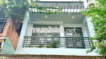NHÀ 3 TẦNG (4,6x20) CHO THUÊ NGAY GIGA MALL PHẠM VĂN ĐỒNG