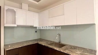 Gia đình cần bán gấp chung cư Resgreen Tower 2pn 3ty6 sổ hồng