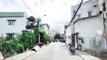 Bán đất mặt tiền hẻm xe hơi 1902 lê văn lương nhà bè