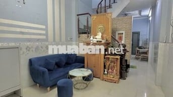 Nhà Q8 gần Võ Văn Kiệt, 120m2 DTSD, đường lớn vào 3 căn tới nhà