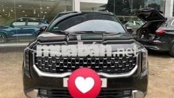 Kia Carnival 2025 Signature 2.2D - 4000 km