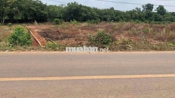 Bán lô đất mặt tiền đường tập đoàn 7,