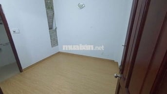 Phòng trống cạnh Mega Market Bình Phú - Cửa vân tay, giờ giấc tự do