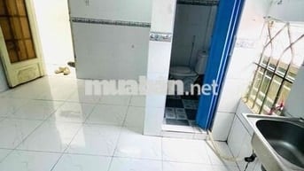 CHO THUÊ PHÒNG NGAY NGÃ TƯ BỐN XÃ CÓ GÁC , bãi xe miễn phí