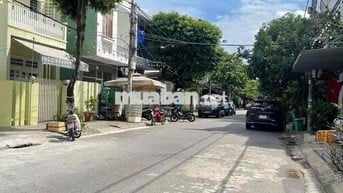 BÁN NHÀ ĐẸP 4 TẦNG – MT PHAN VĂN TRỊ, KHUÊ TRUNG - DT 99M2 - NGANG 5.5
