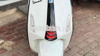 VESPA 2022 XE TRẮNG ĐEN ĐẸP ZIN KENG 🛵
